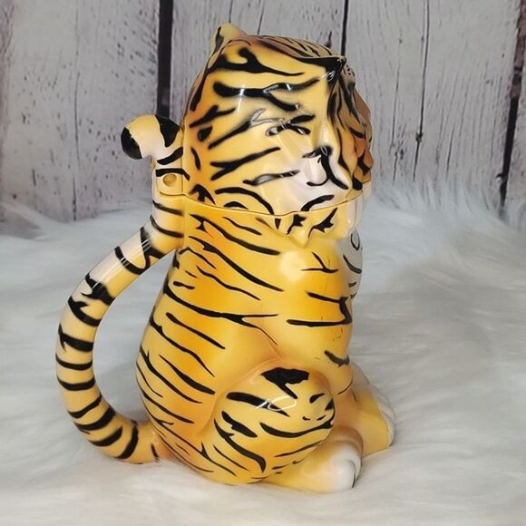 Collectible 3D Tiger Plastic Mug Cup Ringling Bros Barnum & Bailey Circus 8" - Picture 6 of 13